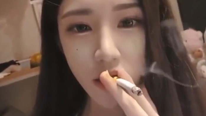 99년생 룸빵녀 도아  2차 나가서 찍은 영상